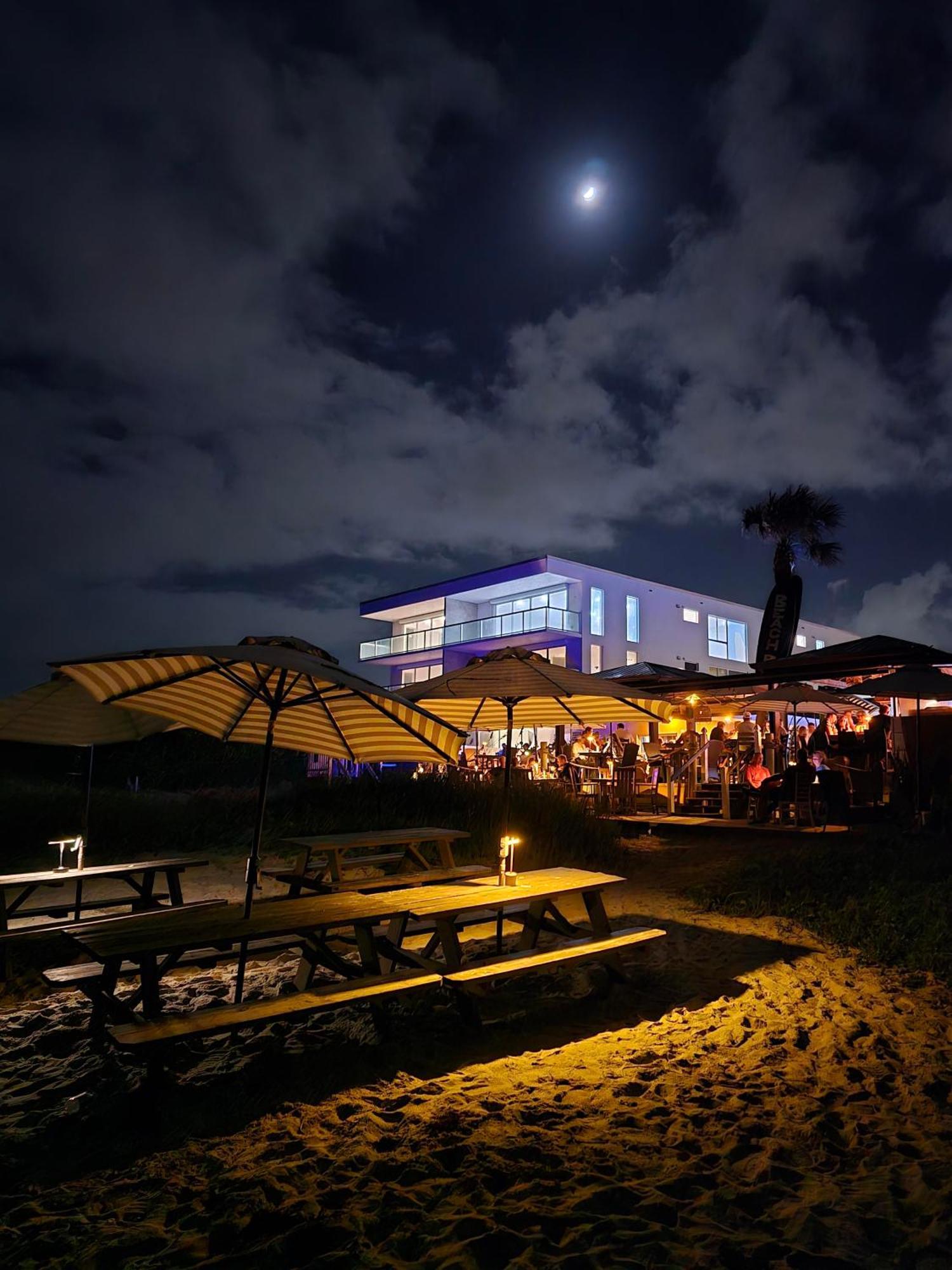 Bleu Beach Resort Indialantic Exterior photo